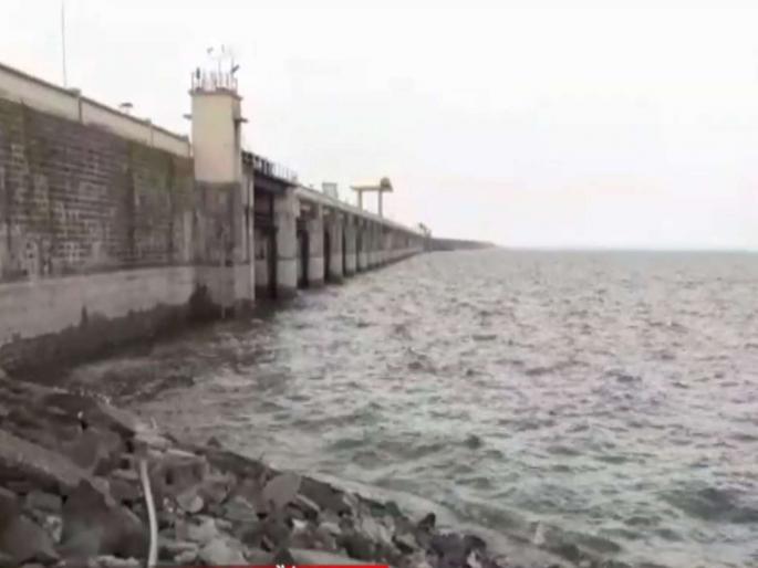 Worrying! The evaporation rate is six times higher than the water supply and industrial use from the Jaikwadi dam | चिंताजनक ! जायकवाडी धरणातून पाणी पुरवठा आणि औद्योगिक वापरापेक्षा बाष्पीभवनाचा वेग सहापटीने अधिक Worrying! The evaporation rate is six times higher than the water supply and industrial use from the Jaikwadi dam | चिंताजनक ! जायकवाडी धरणातून पाणी पुरवठा आणि औद्योगिक वापरापेक्षा बाष्पीभवनाचा वेग सहापटीने अधिक