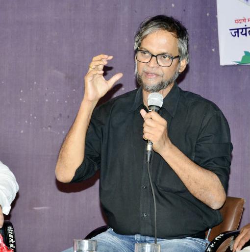 Still ... play will not die! | तरीही...नाटक मरणार नाही ! 