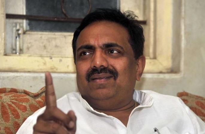 Raj Thackeray's statement only for publicity - Jayant Patil | राज ठाकरे यांचे वक्तव्य केवळ प्रसिद्धीसाठीच -जयंत पाटील