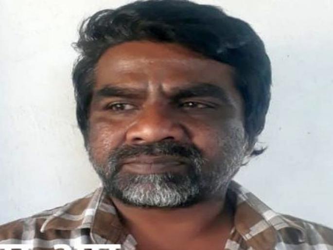 BJP corporator massacre in Daman: Chhota Rajan gang's handcuffs tied | दमणमधील भाजप नगरसेवक हत्याकांड: छोटा राजन टोळीच्या हस्तकाला ठोकल्या बेड्या BJP corporator massacre in Daman: Chhota Rajan gang's handcuffs tied | दमणमधील भाजप नगरसेवक हत्याकांड: छोटा राजन टोळीच्या हस्तकाला ठोकल्या बेड्या