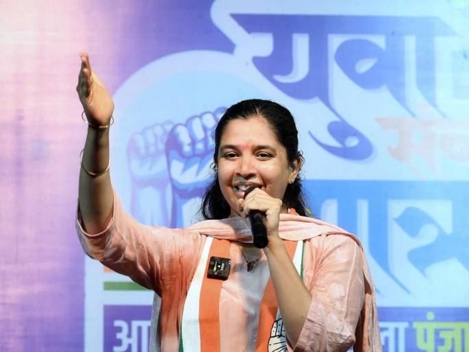 Be careful if you talk about my father, what has harmed you said Jayashree Thorat | माझ्या बापाविषयी बोलाल तर खबरदार, तुमचे काय वाईट केले: जयश्री थोरात यांचा पलटवार Be careful if you talk about my father, what has harmed you said Jayashree Thorat | माझ्या बापाविषयी बोलाल तर खबरदार, तुमचे काय वाईट केले: जयश्री थोरात यांचा पलटवार