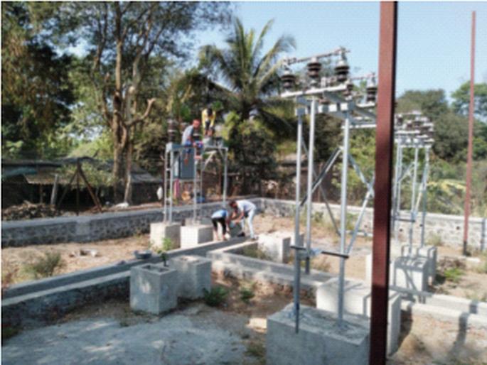The government says stay at home, but there is no place for electricity | शासन म्हणते घरीच बसा, परंतु विजेचा ठिकाणाच नाही The government says stay at home, but there is no place for electricity | शासन म्हणते घरीच बसा, परंतु विजेचा ठिकाणाच नाही