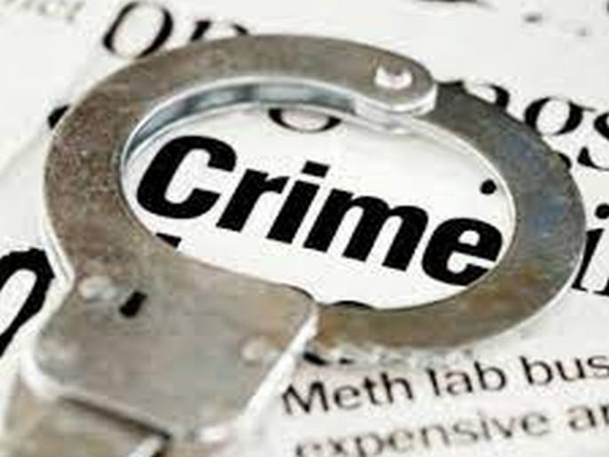 The thief snatched the gold jwellery of women farmer | सोन्याची पोत चोरणाऱ्याला ‘ती’ने पळवून लावले The thief snatched the gold jwellery of women farmer | सोन्याची पोत चोरणाऱ्याला ‘ती’ने पळवून लावले