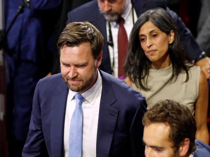 US Vice President J.D. Vance expressed his hope that his wife Usha Vance would one day convert to Christianity after coming under the influence of the Catholic Church | 'मला आशा आहे माझी हिंदू पत्नी एक दिवस कॅथलिक बनेल'; अमेरिकेच्या जेडी व्हान्स यांच्या वक्तव्याने वादाला तोंड US Vice President J.D. Vance expressed his hope that his wife Usha Vance would one day convert to Christianity after coming under the influence of the Catholic Church | 'मला आशा आहे माझी हिंदू पत्नी एक दिवस कॅथलिक बनेल'; अमेरिकेच्या जेडी व्हान्स यांच्या वक्तव्याने वादाला तोंड