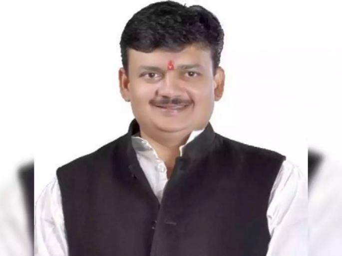 Balu Dhanorkar : Congress lone Lok Sabha MP the roaring storm suddenly calmed down | बाळू धानोरकर : घोंघावणारे वादळ एकाएकी शांत झाले Balu Dhanorkar : Congress lone Lok Sabha MP the roaring storm suddenly calmed down | बाळू धानोरकर : घोंघावणारे वादळ एकाएकी शांत झाले