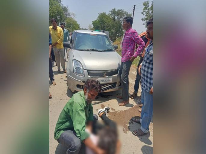 young woman dies in a car accident near parsapur | वाढदिवसाच्या सेलिब्रेशनऐवजी तरुणीवर काळाचा घाला young woman dies in a car accident near parsapur | वाढदिवसाच्या सेलिब्रेशनऐवजी तरुणीवर काळाचा घाला