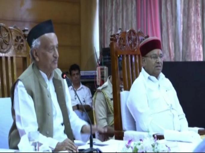 Inter-state coordination now for the betterment of border dwellers; Assurance of Governor of Maharashtra-Karnataka | सीमावासीयांच्या भल्यासाठी आता आंतरराज्य समन्वय; महाराष्ट्र-कर्नाटकच्या राज्यपालांचे आश्वासन Inter-state coordination now for the betterment of border dwellers; Assurance of Governor of Maharashtra-Karnataka | सीमावासीयांच्या भल्यासाठी आता आंतरराज्य समन्वय; महाराष्ट्र-कर्नाटकच्या राज्यपालांचे आश्वासन