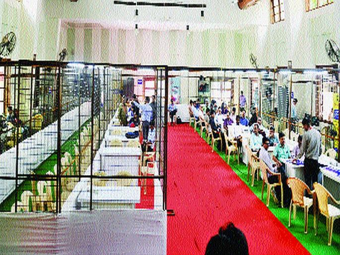 Mahrashtra Election 2019: Appointment of more than 25,000 employees for counting | Maharashtra Election 2019: मतमोजणीसाठी २५ हजारांहून अधिक कर्मचाऱ्यांची नियुक्ती Mahrashtra Election 2019: Appointment of more than 25,000 employees for counting | Maharashtra Election 2019: मतमोजणीसाठी २५ हजारांहून अधिक कर्मचाऱ्यांची नियुक्ती