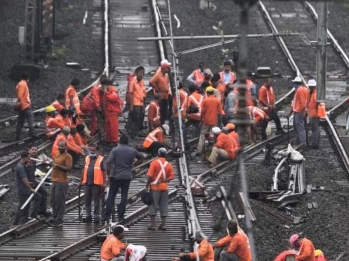 Megablock on Central and Harbour Line On 9 july | मध्य अन् हार्बर रेल्वे मार्गावर उद्या मेगाब्लॉक; पश्चिम रेल्वेवर मात्र दिलासा Megablock on Central and Harbour Line On 9 july | मध्य अन् हार्बर रेल्वे मार्गावर उद्या मेगाब्लॉक; पश्चिम रेल्वेवर मात्र दिलासा
