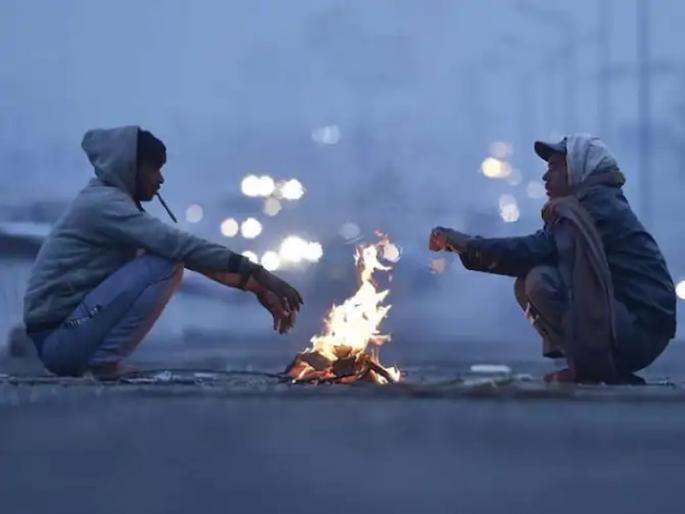 Due to the change in the weather in Mumbai in the next two days, the temperature is going to drop further. | विदर्भ, मराठवाडा पुरता गारठला, मुंबईला हुलकावणी; पारा आणखी घसरणार Due to the change in the weather in Mumbai in the next two days, the temperature is going to drop further. | विदर्भ, मराठवाडा पुरता गारठला, मुंबईला हुलकावणी; पारा आणखी घसरणार