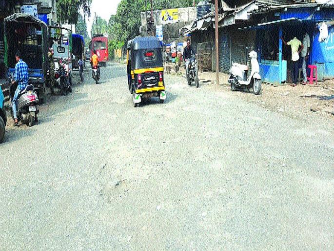 Concretisation work on Shivaji Chowk to Hanuman Temple Road was found | शिवाजी चौक ते हनुमान मंदिर रस्त्याच्या काँक्रिटीकरण कामाला सापडला मुहूर्त Concretisation work on Shivaji Chowk to Hanuman Temple Road was found | शिवाजी चौक ते हनुमान मंदिर रस्त्याच्या काँक्रिटीकरण कामाला सापडला मुहूर्त