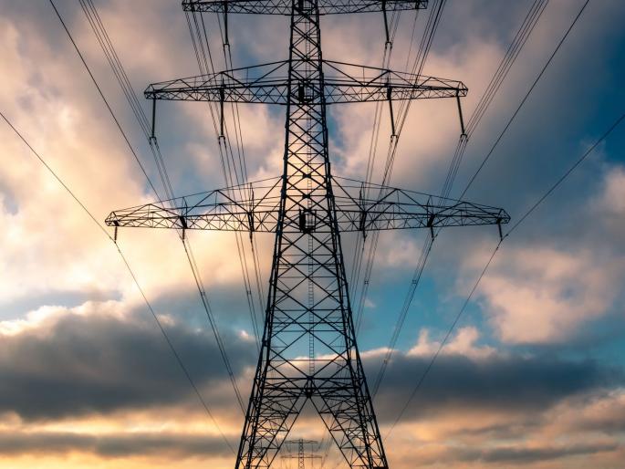 Consumers will have to bear the electricity bill hike again | ग्राहकांना वीजदरवाढीचा फटका पुन्हा बसणारच Consumers will have to bear the electricity bill hike again | ग्राहकांना वीजदरवाढीचा फटका पुन्हा बसणारच