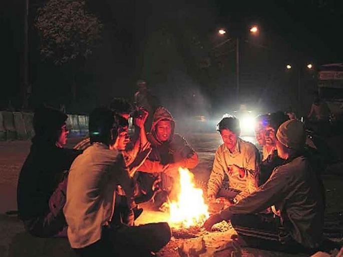 Though it is mid-December, Maharashtra is waiting for the cold wave to rise | डिसेंबर मध्यावर आला तरी महाराष्ट्र थंडीचा कडाका वाढण्याच्या प्रतीक्षेत Though it is mid-December, Maharashtra is waiting for the cold wave to rise | डिसेंबर मध्यावर आला तरी महाराष्ट्र थंडीचा कडाका वाढण्याच्या प्रतीक्षेत