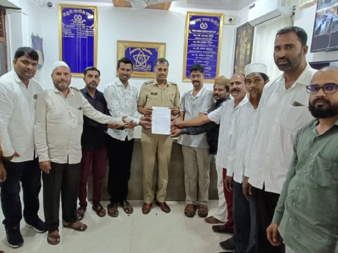 Goat Eid in Jejuri is not a victim, decision of Muslim community | आषाढी एकादशीमुळे जेजुरीत बकरी ईदला बळी नाही, मुस्लिम समाजबांधवांचा निर्णय Goat Eid in Jejuri is not a victim, decision of Muslim community | आषाढी एकादशीमुळे जेजुरीत बकरी ईदला बळी नाही, मुस्लिम समाजबांधवांचा निर्णय