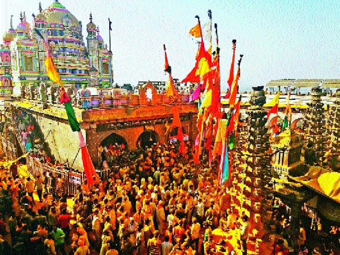 Sadananda's yellow jacket in Jezuri ...! Shikhri Karts Debhatei Yatra Yatra | जेजुरीत सदानंदाचा यळकोट...! शिखरी काठ्यांच्या देवभेटीने यात्रेची सांगता Sadananda's yellow jacket in Jezuri ...! Shikhri Karts Debhatei Yatra Yatra | जेजुरीत सदानंदाचा यळकोट...! शिखरी काठ्यांच्या देवभेटीने यात्रेची सांगता