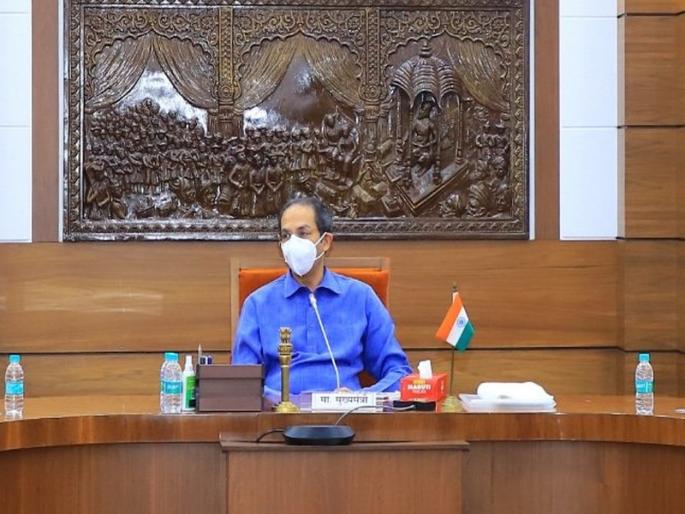 Waiting 15 days and considering restrictions with masks; Indications given by Chief Minister Uddhav Thackeray | १५ दिवस वाट पाहून मास्कसह निर्बंधांचा विचार; मुख्यमंत्री उद्धव ठाकरेंनी दिले संकेत Waiting 15 days and considering restrictions with masks; Indications given by Chief Minister Uddhav Thackeray | १५ दिवस वाट पाहून मास्कसह निर्बंधांचा विचार; मुख्यमंत्री उद्धव ठाकरेंनी दिले संकेत