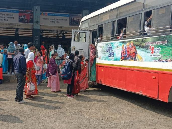 Bhandara ST Corporation earned an income of 50.45 lakhs from the educational tour; Students get discounts | शैक्षणिक सहलीतून भंडारा एसटी महामंडळाने कमविले ५०.४५ लाखाचे उत्पन्न; विद्यार्थ्यांना मिळाली सवलत Bhandara ST Corporation earned an income of 50.45 lakhs from the educational tour; Students get discounts | शैक्षणिक सहलीतून भंडारा एसटी महामंडळाने कमविले ५०.४५ लाखाचे उत्पन्न; विद्यार्थ्यांना मिळाली सवलत