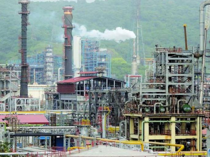 Lack of oxygen on 350 industrial ventilators | प्राणवायूअभावी ३५० उद्योग व्हेंटिलेटरवर Lack of oxygen on 350 industrial ventilators | प्राणवायूअभावी ३५० उद्योग व्हेंटिलेटरवर