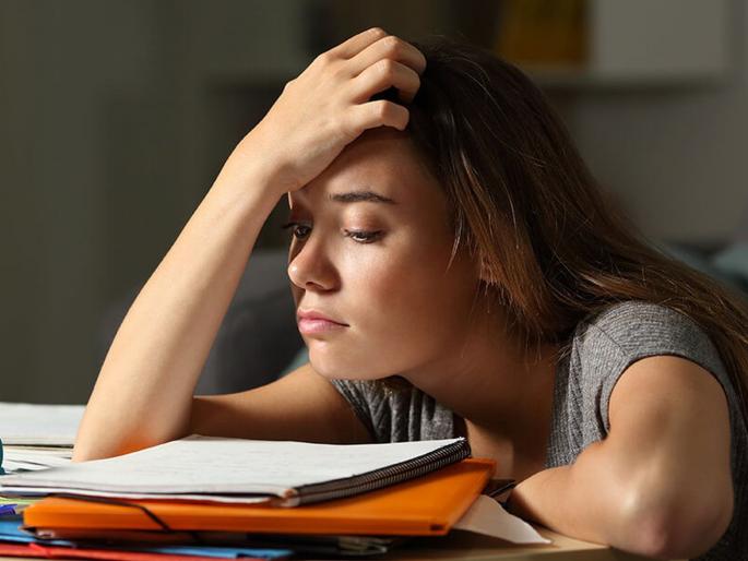 ... now 'study drugs!' taken by Students before exam, reports | ...आता परीक्षेपूर्वी झोप उडवणारे ‘स्टडी ड्रग्ज!’ ... now 'study drugs!' taken by Students before exam, reports | ...आता परीक्षेपूर्वी झोप उडवणारे ‘स्टडी ड्रग्ज!’