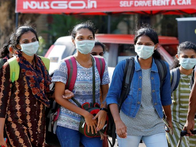 Corona infection is on the rise among children and seniors due to youth | तरुणांमुळेच मुले, ज्येष्ठांमध्ये वाढतोय कोरोनाचा संसर्ग 