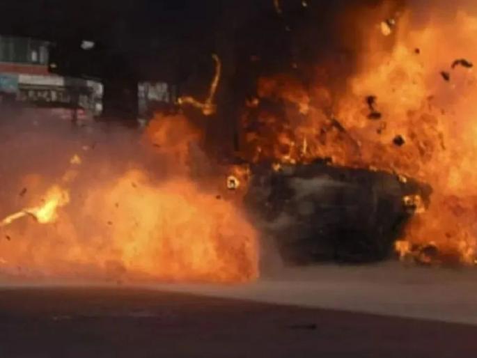 jharkhand dhanbad news man carries bomb to vegetable market 4 injured | बाईकच्या डिक्कीमध्ये बॉम्ब! भाजी खरेदीसाठी पोहोचला तरुण, अचानक झाला स्फोट, 4 जखमी jharkhand dhanbad news man carries bomb to vegetable market 4 injured | बाईकच्या डिक्कीमध्ये बॉम्ब! भाजी खरेदीसाठी पोहोचला तरुण, अचानक झाला स्फोट, 4 जखमी