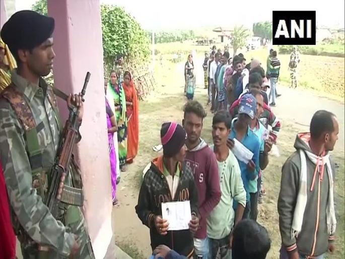 Jharkhand Naxals blow up a bridge in Bishnupur in Gumla district | झारखंड निवडणूक 2019: बिशुनपूरमध्ये मतदान सुरू असताना नक्षली हल्ला Jharkhand Naxals blow up a bridge in Bishnupur in Gumla district | झारखंड निवडणूक 2019: बिशुनपूरमध्ये मतदान सुरू असताना नक्षली हल्ला