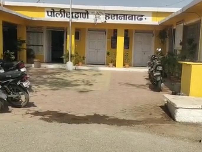 18-year-old girl raped in Jalna | लघुशंकेसाठी गेलेल्या १८ वर्षीय तरुणीवर बलात्कार; जालनामधील धक्कादायक प्रकार 18-year-old girl raped in Jalna | लघुशंकेसाठी गेलेल्या १८ वर्षीय तरुणीवर बलात्कार; जालनामधील धक्कादायक प्रकार