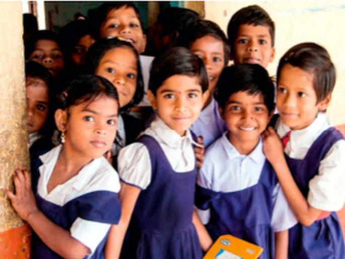 'A river flows through Dinu's village, people take their cattle there to graze' | ‘दिनूच्या गावातून एक नदी वाहते, लोक तिथे गुरे चरायला नेतात’ 'A river flows through Dinu's village, people take their cattle there to graze' | ‘दिनूच्या गावातून एक नदी वाहते, लोक तिथे गुरे चरायला नेतात’