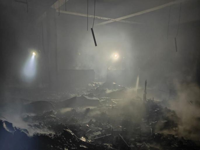 NRB fire to closed company; The fire was brought under control in an hour in thane | ठाण्यातील एन.आर.बी. बंद कंपनीला आग; तासाभराने आग नियंत्रणात NRB fire to closed company; The fire was brought under control in an hour in thane | ठाण्यातील एन.आर.बी. बंद कंपनीला आग; तासाभराने आग नियंत्रणात