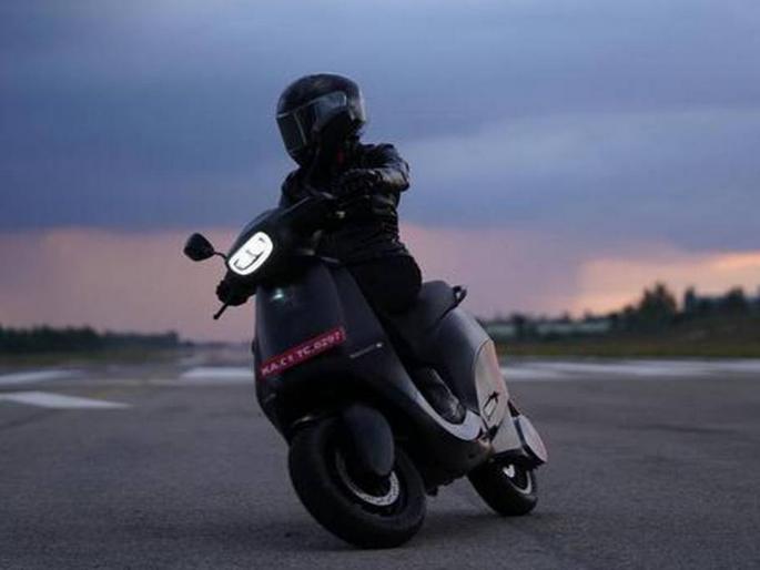 What is the actual range of Ola Electric Scooter? 181 km? No ...; its 135 km on single charge | Ola Electric Scooter Actual Range: ओलाच्या इलेक्ट्रीक स्कूटरची खरी रेंज किती? 181 किमी? नाही...; मोठे अंतर What is the actual range of Ola Electric Scooter? 181 km? No ...; its 135 km on single charge | Ola Electric Scooter Actual Range: ओलाच्या इलेक्ट्रीक स्कूटरची खरी रेंज किती? 181 किमी? नाही...; मोठे अंतर