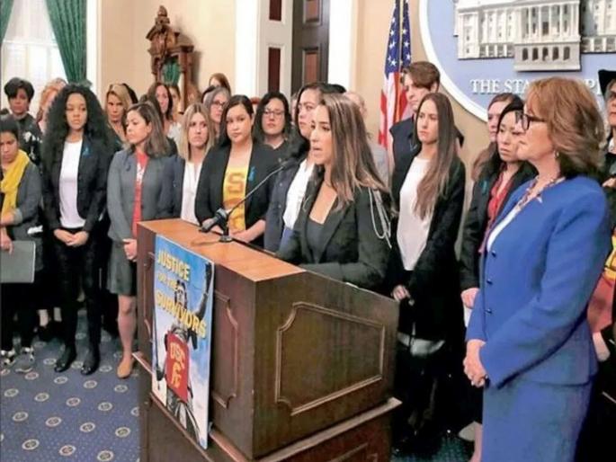 American university gynecologist sexually abused patients now to pay damages of 8 thousand crores | Gynecologist sexually abused patients : धक्कादायक! अमेरिकन युनिव्हर्सिटी डॉक्टरकडून ५०० पेक्षा अधिक महिलांचं लैंगिक शोषण; असा समोर आला विचित्र प्रकार American university gynecologist sexually abused patients now to pay damages of 8 thousand crores | Gynecologist sexually abused patients : धक्कादायक! अमेरिकन युनिव्हर्सिटी डॉक्टरकडून ५०० पेक्षा अधिक महिलांचं लैंगिक शोषण; असा समोर आला विचित्र प्रकार