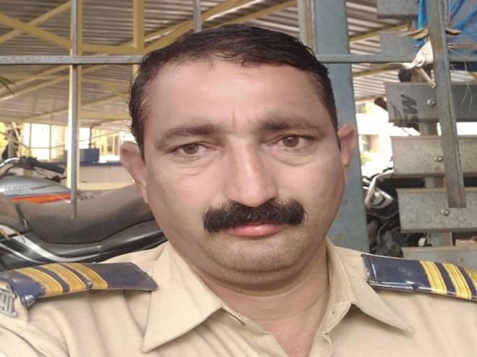 Shocking 'exit' of Jigarbaaz police; Cancer, defeated Corona, but death due to heart attack | जिगरबाज पोलिसाची अकाली 'एक्झिट' ; कर्करोग, कोरोनाला हरवले, हृदयविकाराने गाठले Shocking 'exit' of Jigarbaaz police; Cancer, defeated Corona, but death due to heart attack | जिगरबाज पोलिसाची अकाली 'एक्झिट' ; कर्करोग, कोरोनाला हरवले, हृदयविकाराने गाठले
