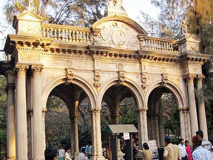 The newly admitted tiger will be adorable in the Jijamata park | नव्याने दाखल वाघाला शोभेसा असणार जिजामाता उद्यानातील थाट The newly admitted tiger will be adorable in the Jijamata park | नव्याने दाखल वाघाला शोभेसा असणार जिजामाता उद्यानातील थाट