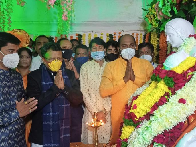 Mahapuja of Maa Saheb Jijau at sunrise | सुर्याेदय समयी माॅ साहेब जिजाऊंची महापूजा 