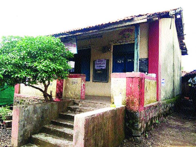 Eleven zip School Dangerous | अकरा जि.प. शाळा धोकादायक Eleven zip School Dangerous | अकरा जि.प. शाळा धोकादायक