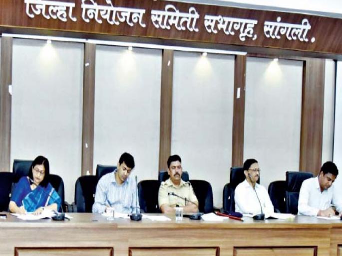 370 crore worth of works stalled due to lack of planning committee in Sangli | सांगलीत नियोजन समितीअभावी ३७० कोटींच्या कामांचा झाला त्रिशंकू, पालकमंत्र्यांच्या नियुक्तीची प्रतीक्षा 370 crore worth of works stalled due to lack of planning committee in Sangli | सांगलीत नियोजन समितीअभावी ३७० कोटींच्या कामांचा झाला त्रिशंकू, पालकमंत्र्यांच्या नियुक्तीची प्रतीक्षा