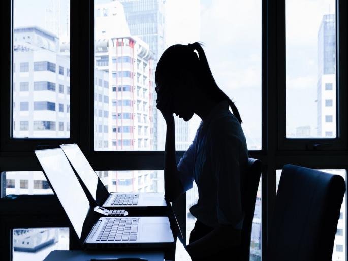 Want to keep a job? Take this course...; Promotion and salary increment will also be available | नोकरी टिकवायची? हे कोर्स करा...; प्रमोशन आणि पगारवाढही मिळेल Want to keep a job? Take this course...; Promotion and salary increment will also be available | नोकरी टिकवायची? हे कोर्स करा...; प्रमोशन आणि पगारवाढही मिळेल