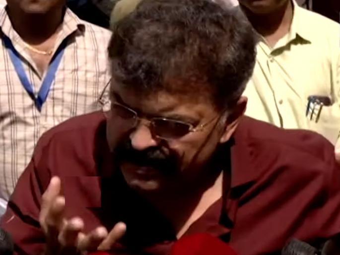 Jitendra Awhad praises MNS Raj Thackeray for his statement on bathing in the Ganga river at the Kumbh Mela | "आम्ही XXX झालोय..." राज ठाकरेंच्या विधानावर जितेंद्र आव्हाडांनी ऑन कॅमेरा काय केले? Jitendra Awhad praises MNS Raj Thackeray for his statement on bathing in the Ganga river at the Kumbh Mela | "आम्ही XXX झालोय..." राज ठाकरेंच्या विधानावर जितेंद्र आव्हाडांनी ऑन कॅमेरा काय केले?