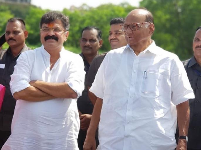 NCP President Sharad Pawar has not changed his father, He has become a father himself, said Minister Jitendra Awhad mac | 'शरद पवारांनी बाप बदलला नाही, ते स्वत: बाप झाले'; जितेंद्र आव्हाडांचा पुन्हा पलटवार NCP President Sharad Pawar has not changed his father, He has become a father himself, said Minister Jitendra Awhad mac | 'शरद पवारांनी बाप बदलला नाही, ते स्वत: बाप झाले'; जितेंद्र आव्हाडांचा पुन्हा पलटवार