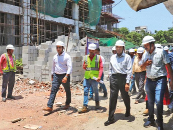 J. J.'s super specialty hospital still on paper; Only 25 percent work in three years; The Minister of Medical Education will take a decision | जे. जे.चे सुपर स्पेशालिटी हॉस्पिटल अजूनही कागदावरच; तीन वर्षांत फक्त २५ टक्केच काम; वैद्यकीय शिक्षणमंत्री निर्णय घेणार J. J.'s super specialty hospital still on paper; Only 25 percent work in three years; The Minister of Medical Education will take a decision | जे. जे.चे सुपर स्पेशालिटी हॉस्पिटल अजूनही कागदावरच; तीन वर्षांत फक्त २५ टक्केच काम; वैद्यकीय शिक्षणमंत्री निर्णय घेणार