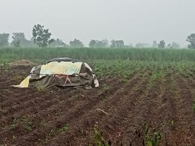 65-year-old molested 11-year-old girl; Excitement in the area, incidents in Satara | ६५ वर्षांच्या वृद्धाने ११ वर्षीय मुलीवर केला अत्याचार; परिसरात खळबळ, साताऱ्यातील घटना 65-year-old molested 11-year-old girl; Excitement in the area, incidents in Satara | ६५ वर्षांच्या वृद्धाने ११ वर्षीय मुलीवर केला अत्याचार; परिसरात खळबळ, साताऱ्यातील घटना