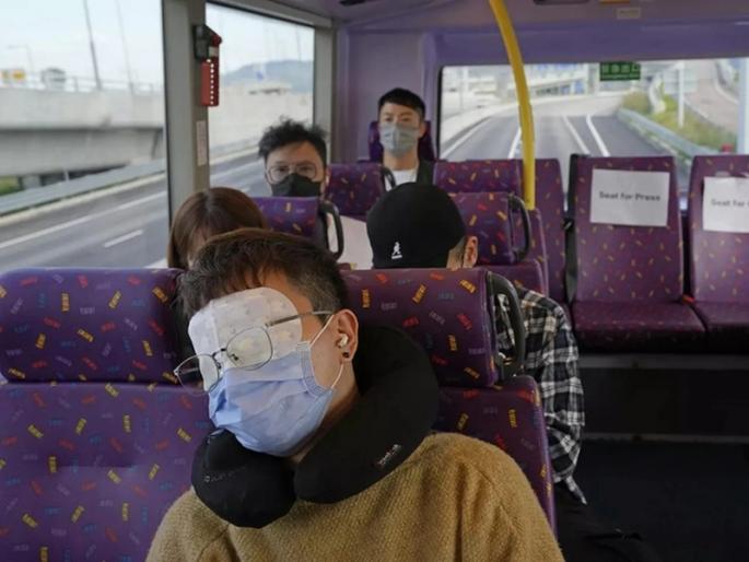 AC sleep special bus launched by Hong Kong; Get five hours of sleep! | हाँगकाँगनं सुरू केलीय खास झोपेसाठी एसी बस; पाच तासांची झोप घेता येणार!