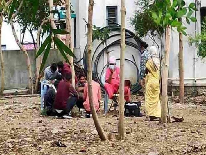 13-year-old victim sexually abused; Abortion deal for Rs 80,000 after getting pregnant in vardha | १३ वर्षीय पीडितेचे लैंगिक शोषण; गर्भवती झाल्यानंतर ८० हजार रुपयांत गर्भपाताचा सौदा 13-year-old victim sexually abused; Abortion deal for Rs 80,000 after getting pregnant in vardha | १३ वर्षीय पीडितेचे लैंगिक शोषण; गर्भवती झाल्यानंतर ८० हजार रुपयांत गर्भपाताचा सौदा