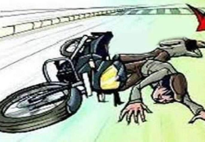 man died and one injured after four wheeler hits the bike | अन् बोहल्यावर चढण्यापूर्वीच 'त्याला' मृत्यूने कवटाळले