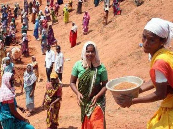 Additional expenditure of 23 states including Maharashtra in MGNREGA | ‘मनरेगा’मध्ये महाराष्ट्रासह २३ राज्यांचा अतिरिक्त खर्च Additional expenditure of 23 states including Maharashtra in MGNREGA | ‘मनरेगा’मध्ये महाराष्ट्रासह २३ राज्यांचा अतिरिक्त खर्च