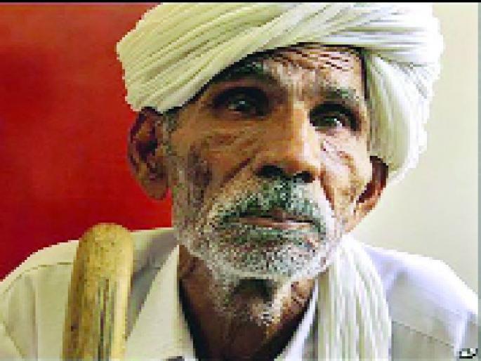 pensioners not getting pension from past 4 months | निराधारांना ४ महिन्यांपासून सरकारचा आधारच नाही; लाभार्त्यांच्या नशिबी वणवण pensioners not getting pension from past 4 months | निराधारांना ४ महिन्यांपासून सरकारचा आधारच नाही; लाभार्त्यांच्या नशिबी वणवण