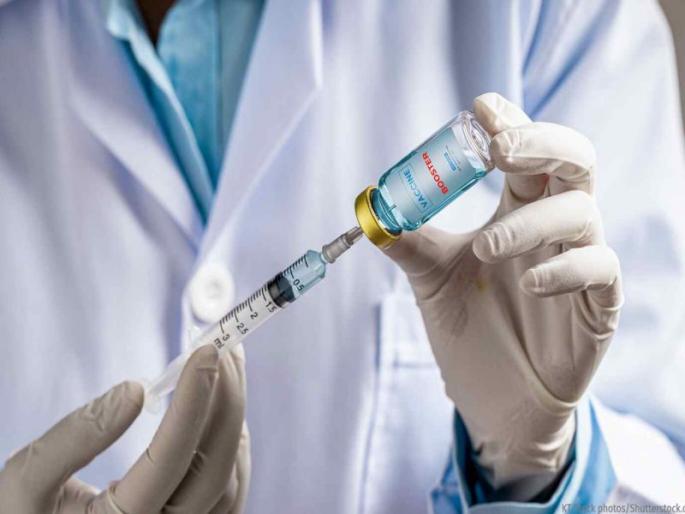 Booster dose for citizens above 60 years to suit the new variant in nagpur | नव्या व्हेरियंटचा सामाना करण्यासाठी ६० वर्षांवरील नागरिकांसाठी बुस्टर डोस; कोराना ‘जेएन.१’व्हेरियंटसाठी मनपा यंत्रणा सज्ज Booster dose for citizens above 60 years to suit the new variant in nagpur | नव्या व्हेरियंटचा सामाना करण्यासाठी ६० वर्षांवरील नागरिकांसाठी बुस्टर डोस; कोराना ‘जेएन.१’व्हेरियंटसाठी मनपा यंत्रणा सज्ज