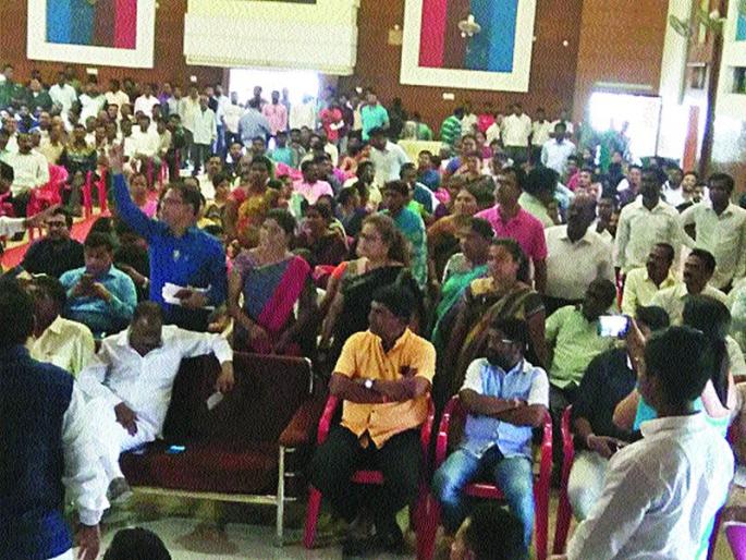 JNPT's chemical jetty's public hearing confusion | जेएनपीटीतील रासायनिक जेट्टीच्या जनसुनावणीत गोंधळ