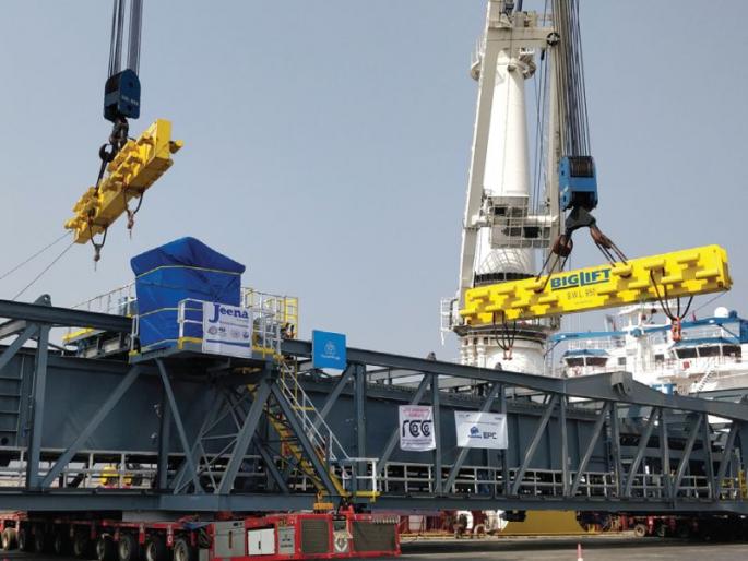 JNPT handled large cargo handling | जेएनपीटीने केली महाकाय कार्गोची हाताळणी