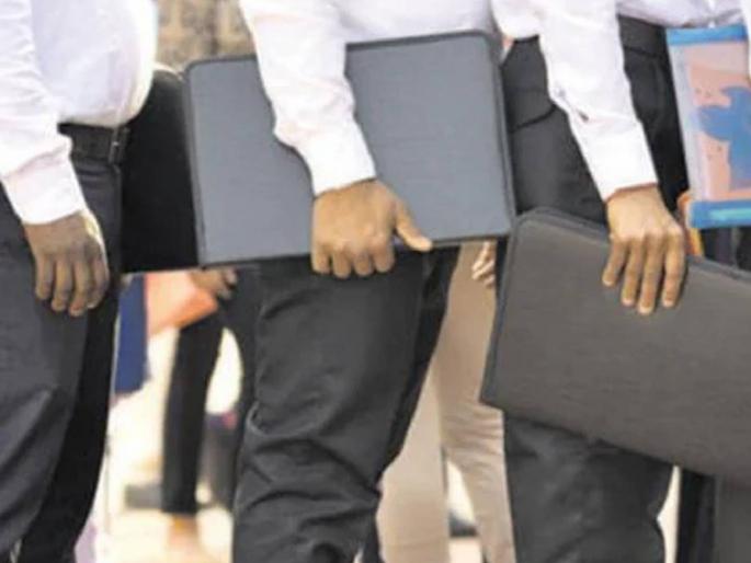 Job offer from six entrepreneurs, fourteen hundred youth will get employment in solapur | सहा उद्योजकांकडून जॉब ऑफर, चौदाशे युवकांना मिळेल रोजगार Job offer from six entrepreneurs, fourteen hundred youth will get employment in solapur | सहा उद्योजकांकडून जॉब ऑफर, चौदाशे युवकांना मिळेल रोजगार